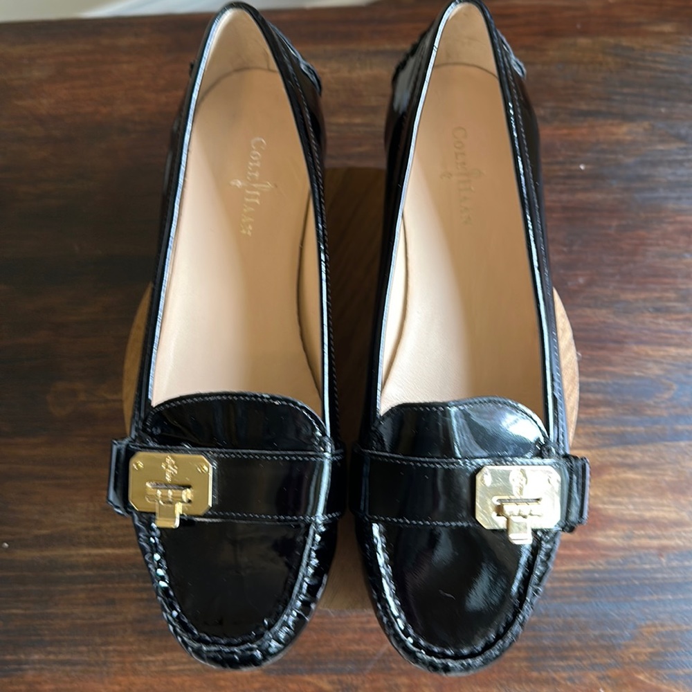 Cole Haan  EUC beautiful patten leather only worn once. Size 8 m black.